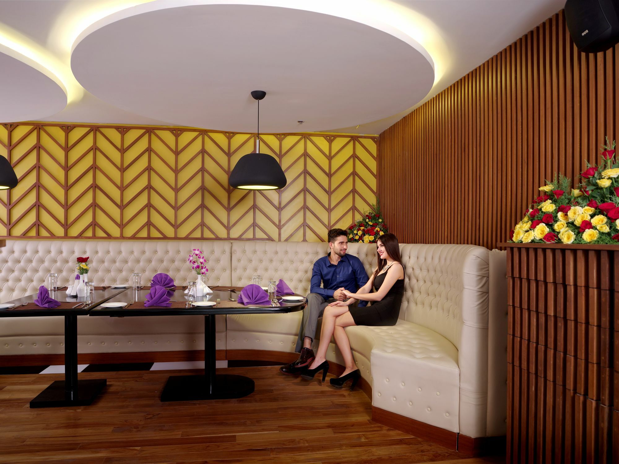The Blooms Cochin Hotel Kochi Exterior photo